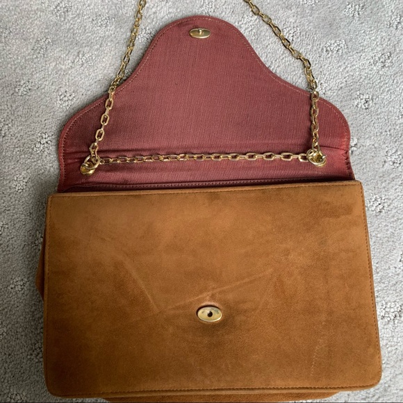 VINTAGE FRENCHY OF CALIFORNIA BROWN SUEDE ENVELOPE  PURSE WITH GOLD CHAIN - Picture 4 of 7
